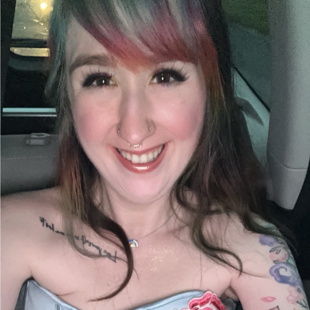 Meet your Posher, Alishia